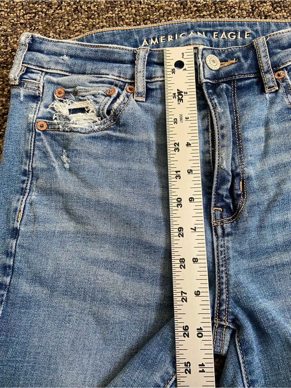 American Eagle Super Hi-Rise Flare Jeans Distressed Raw Hem Size 4 Short - Picture 6 of 16